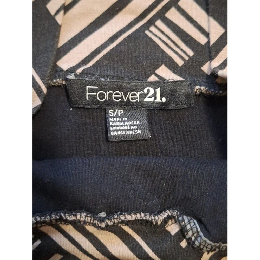Forever 21 Black and Tan Geometric high waist mini-Skirt